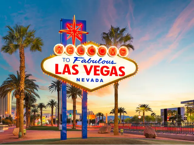 Road Trippers Welcome: Stay More, Spend Less!